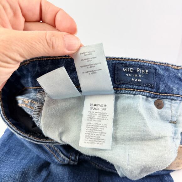 EUC LUCKY BRAND 12/31 Mid Rise Ava Dark Wash Button Fly Ankle Skinny Jean - Picture 8 of 12